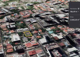 House on corner development lot for Sale in Obarrio - 4 bedrooms