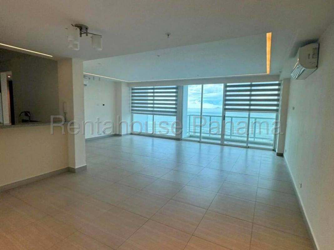 Kitchen with granite countertops, stainless steel appliances, natural lighting in apartment at PH Asia Costa del Este