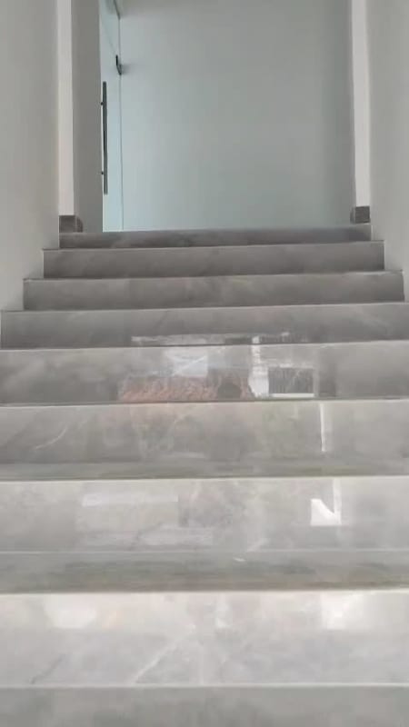 Bright empty finished commercial unit for rent in San Francisco Panama