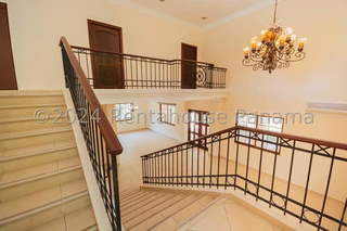 House for Sale in Ancón - 4 bedrooms