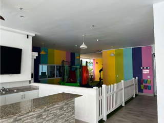 Apartment for Sale in San Francisco - 3 bedrooms