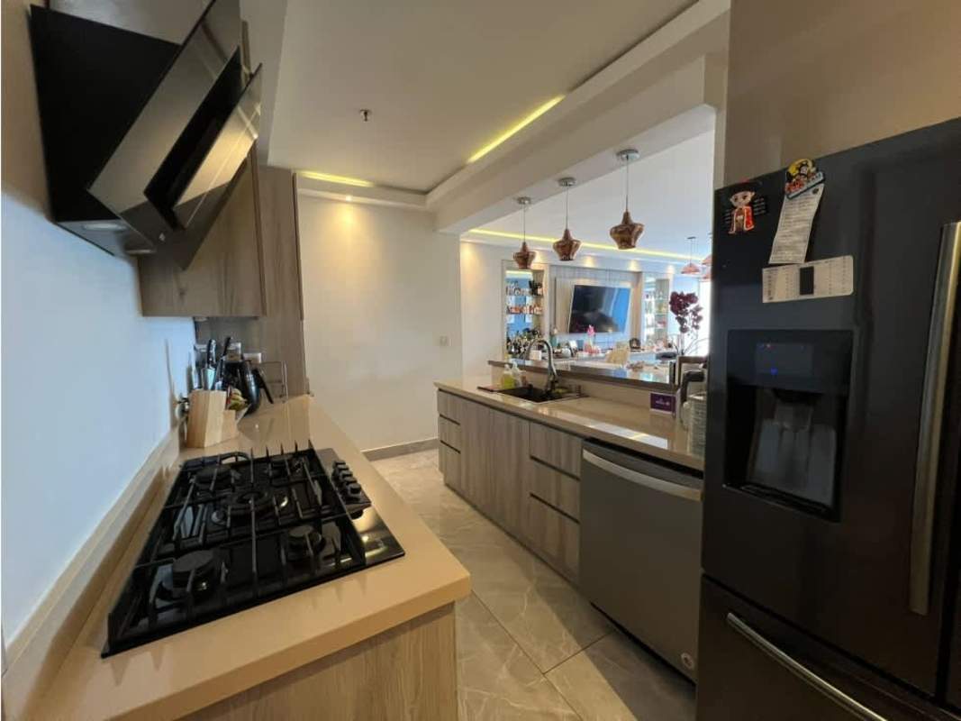 Bright children's bedroom with panoramic windows and closet PH Premium Tower Panama