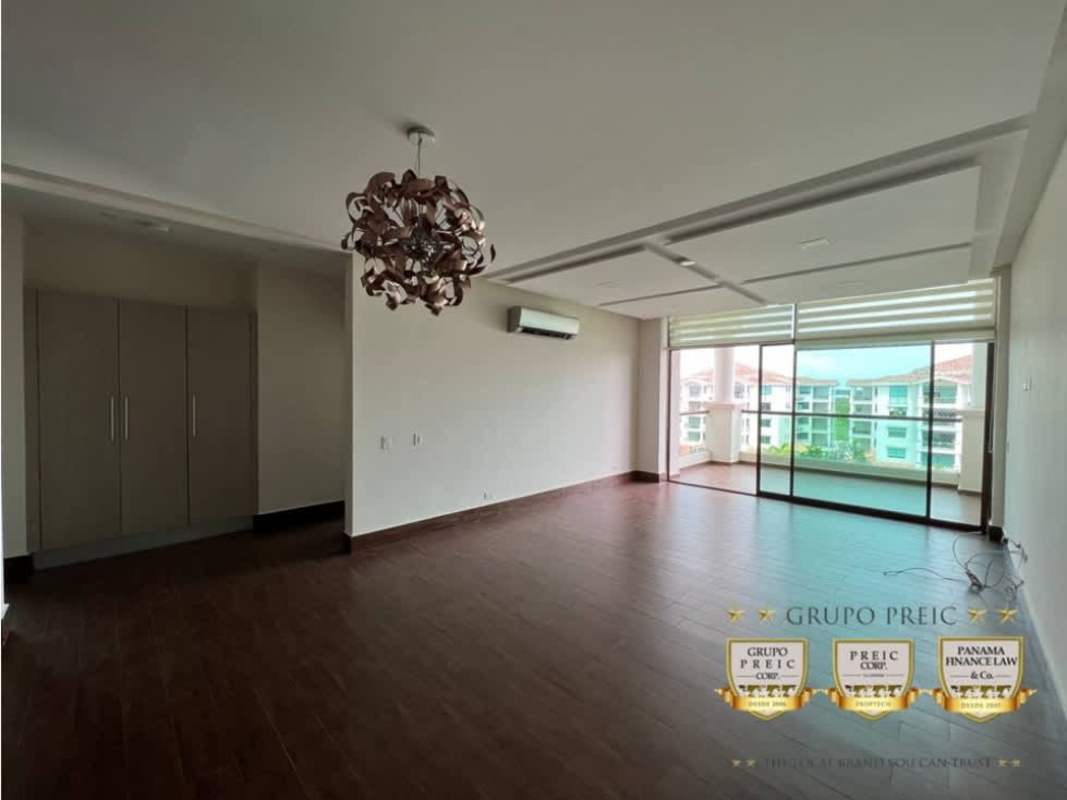 Private terrace overlooking gardens in PH Costamare Costa Sur Panama City apartment