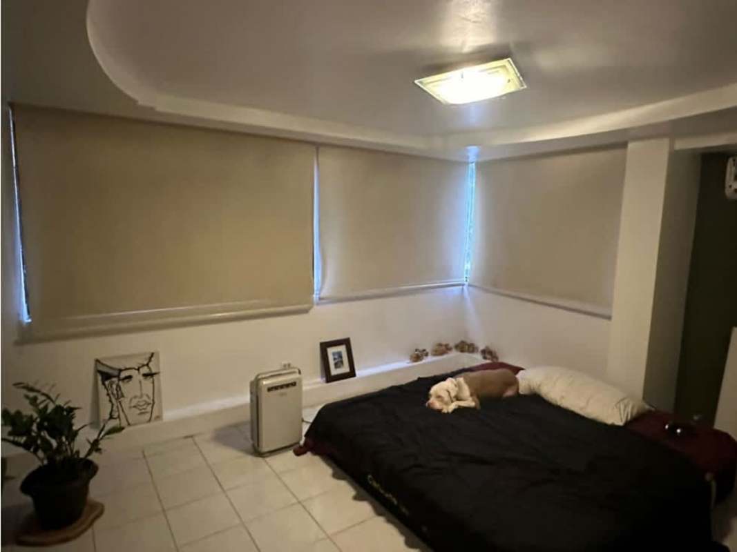 Built-in workspace/home office with tile floors and window PH Mirador Obarrio Panama