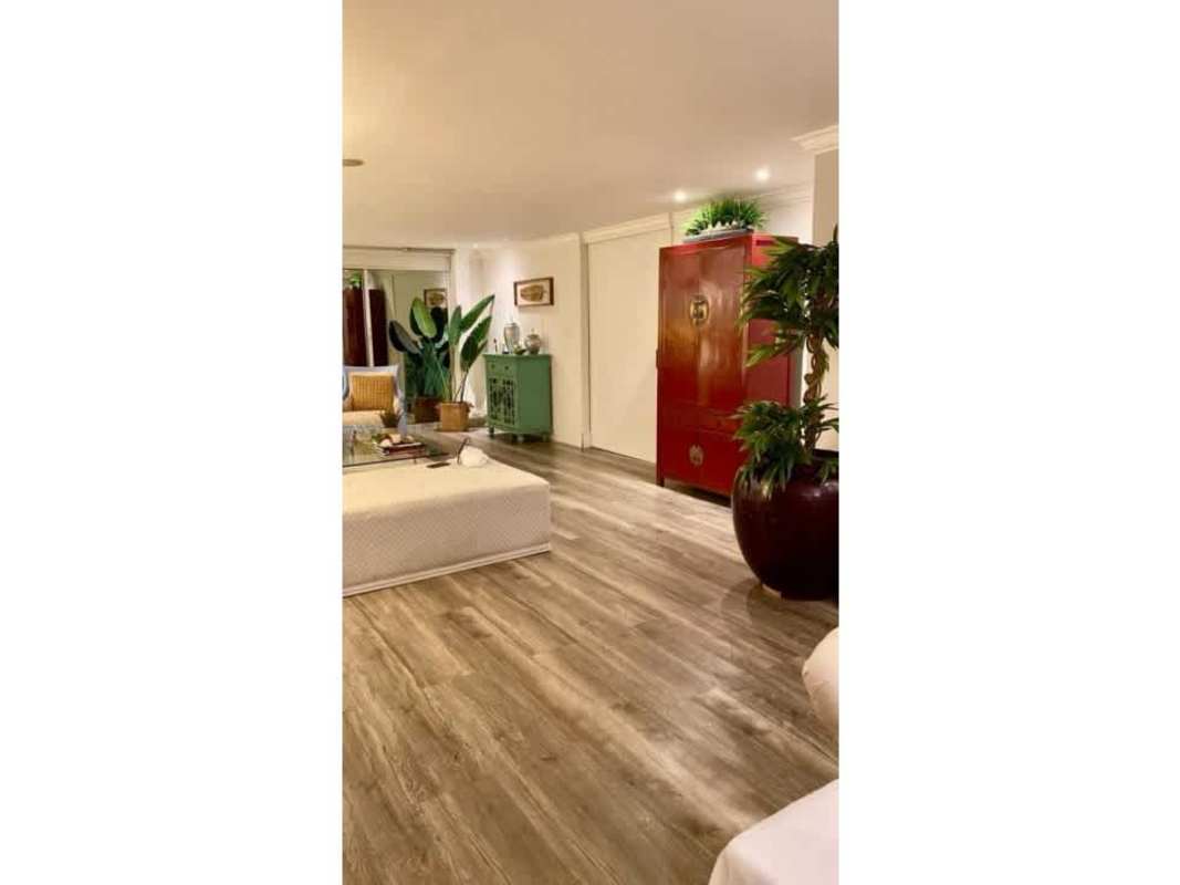 Spacious open plan living and dining room with natural light in Betania Panama