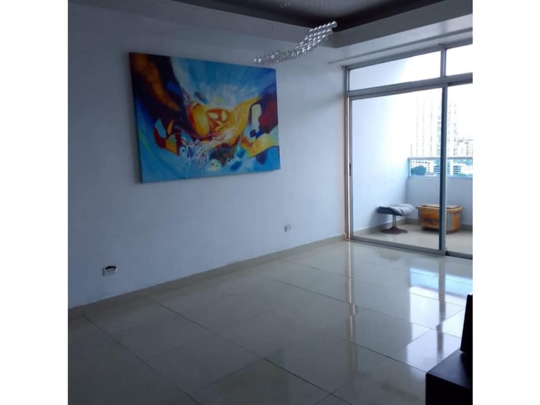 Contemporary kitchen with island, frosted cabinets, appliances PH Calle 77 Panama City