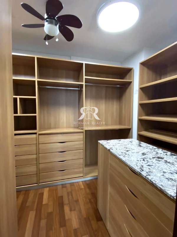 Private family room or home office within apartment PH Puntarenas