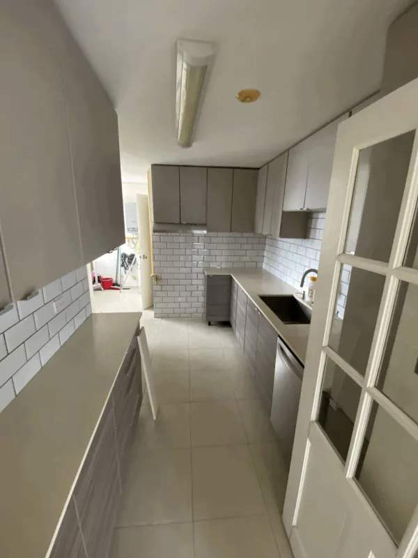 Spacious bright living room with balcony access in Villa de las Fuentes Panama City apartment