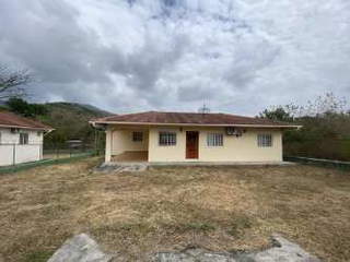 House for Sale in Sajalices - 4 bedrooms