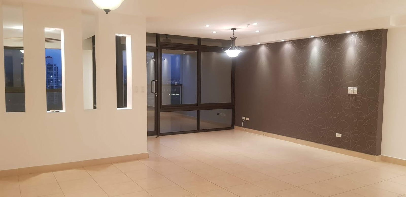 Elegant lobby with seating at PH Parque del Mar II Costa del Este Panama City