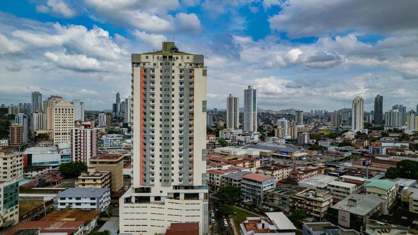 Spacious bedroom with skyline view in PH Aura Obarrio Panama City