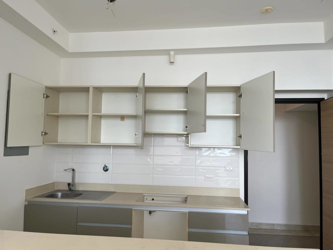 Modern beige and white kitchen details PH Milano Tower San Francisco Panama