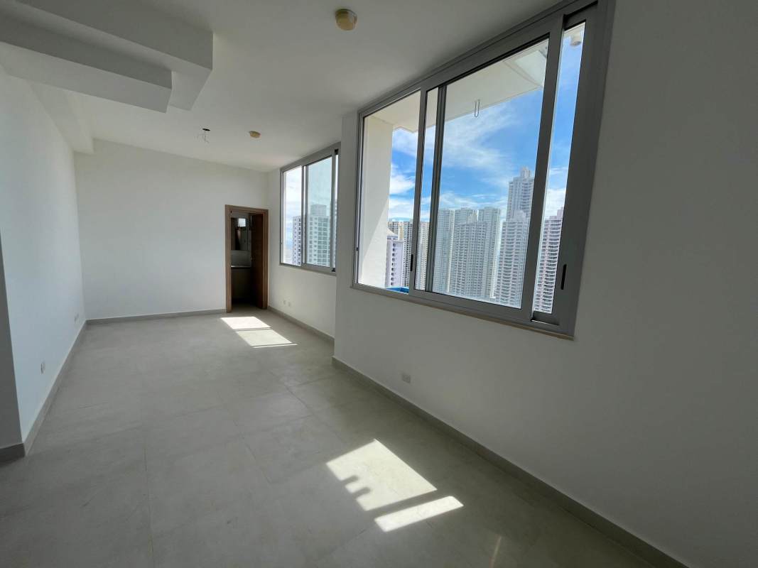 Modern lobby entrance with tile finish in PH Milano Tower San Francisco Panama