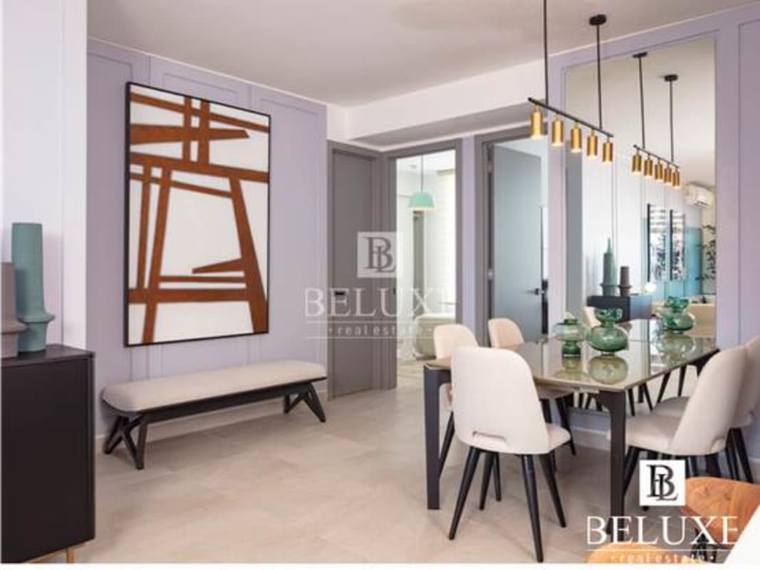 Open kitchen design with modern cabinetry in PH Van Gogh El Cangrejo Panama