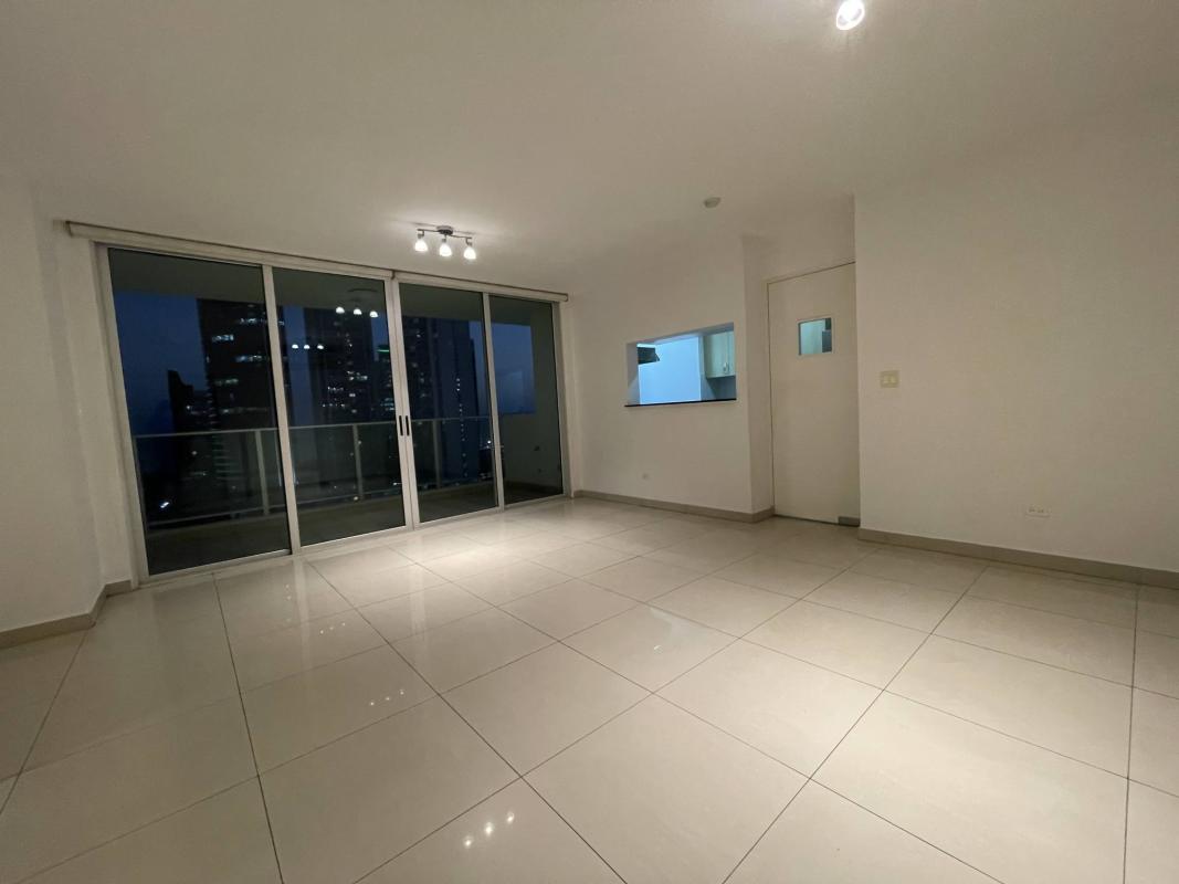 Bedroom with ceramic floors, AC and roller blinds PH Sevilla Towers Panama