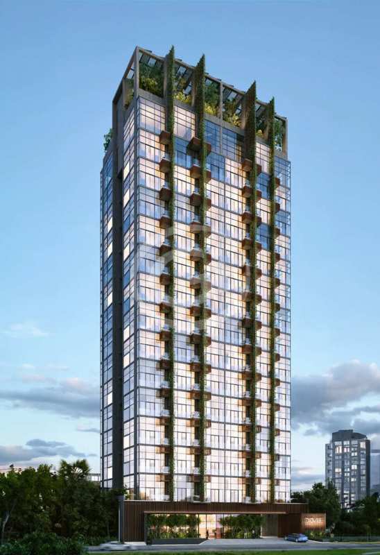 Upper level mezzanine bedroom in innovative loft with city panorama PH Dovle Selva Panama