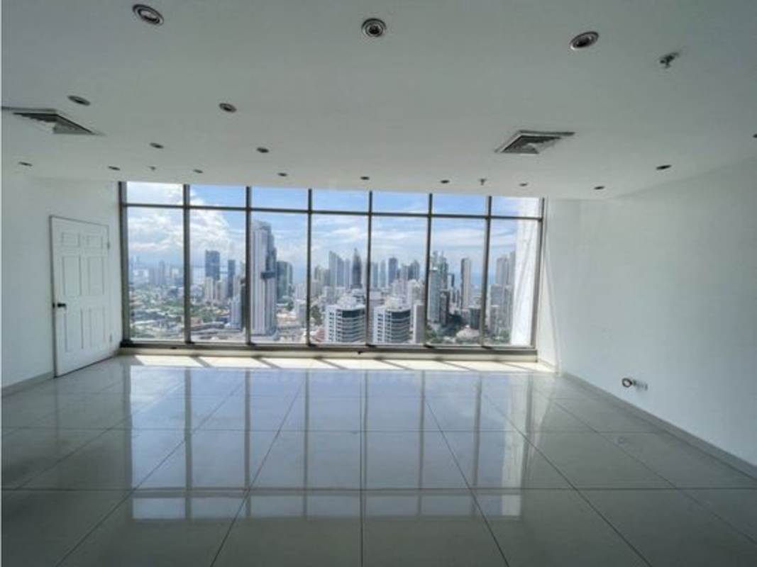 Ocean-facing corporate office with panoramic skyline views PH BICSA Tower
