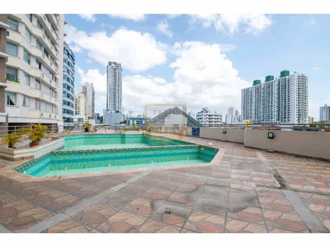 Covered BBQ and dining terrace outdoor amenity PH Brisas de San Fernando Panama City