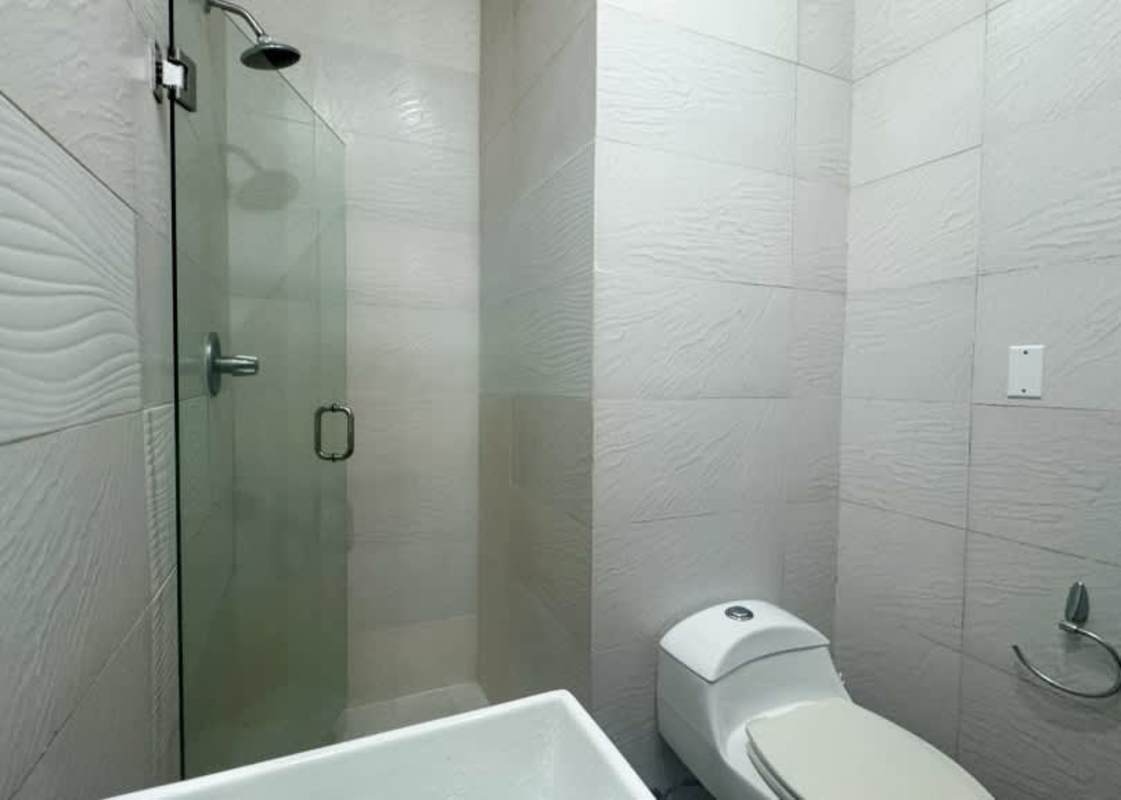 Indoor jacuzzi spa windows plants minimalist design PH Element Tower Panama