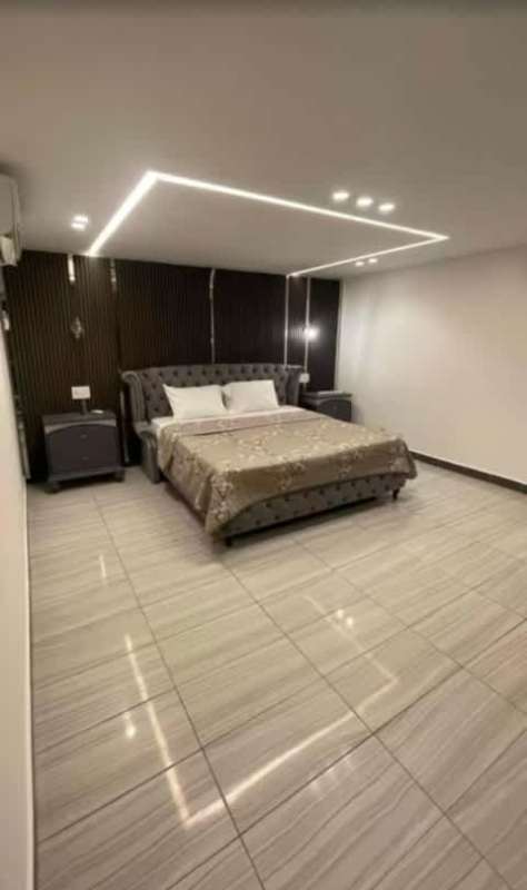 Bedroom with AC, wardrobe, minimalist design in furnished house for rent in Altos de Panamá