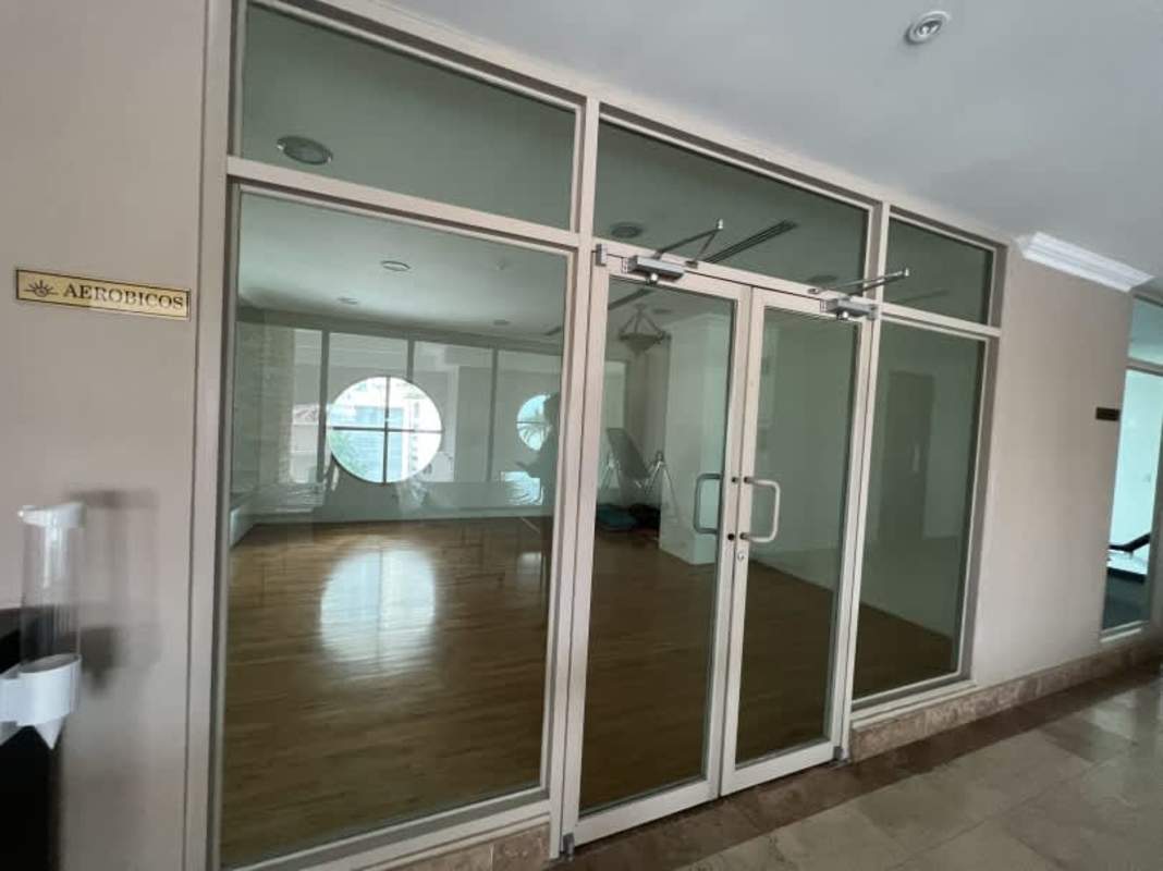 Dining room area with marble floors balcony ocean view PH Pacific Point Punta Pacifica Panama