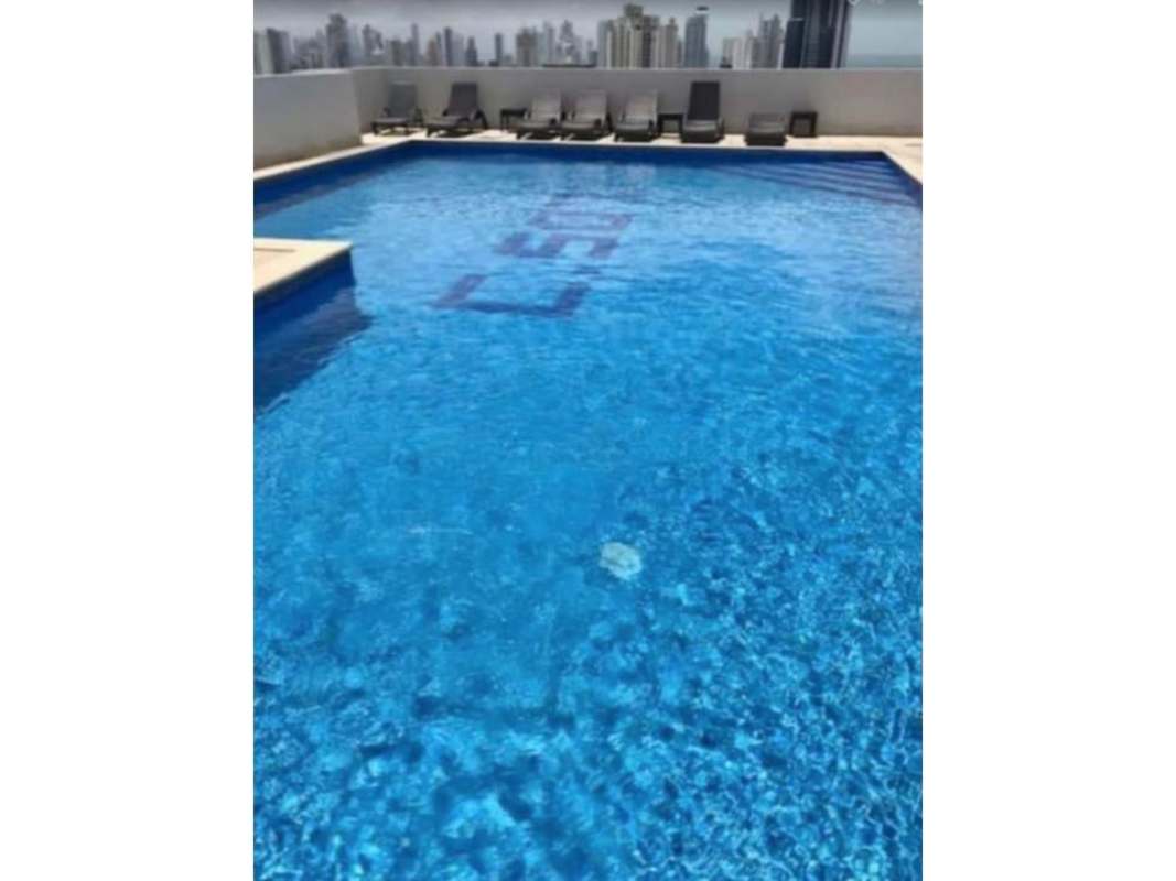 Swimming pool rooftop El Cangrejo skyline PH Cangrejo 507 Panama City