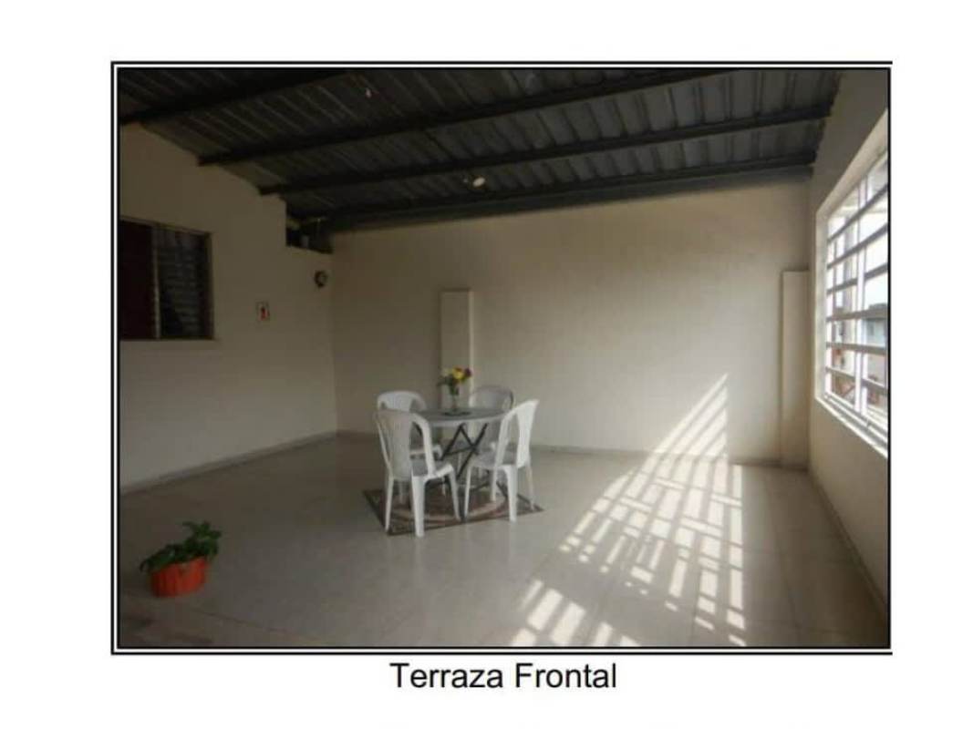 Second bedroom with natural light and simple finishes Colinas de Pacora Panama for sale