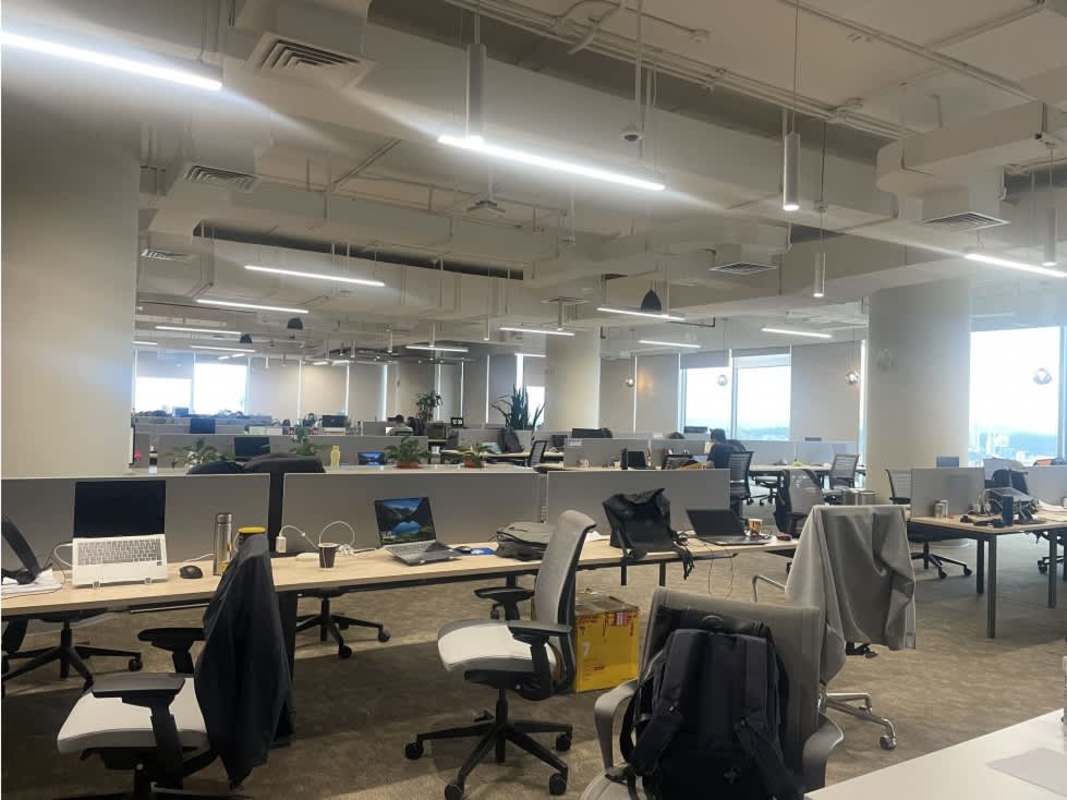 Elegant corporate lobby with marble floors, reception desk and access control in Punta Pacifica Panama City