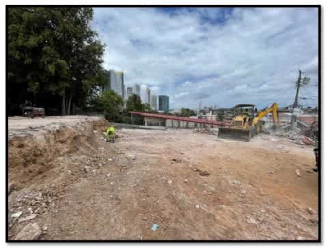 Cleared plot with skyline backdrop in Urbanización Los Angeles Pedregal Panama for sale