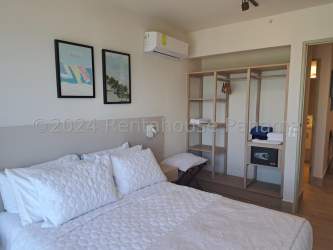 Furnished bedroom with ocean view and balcony Punta Chame Royal Decameron