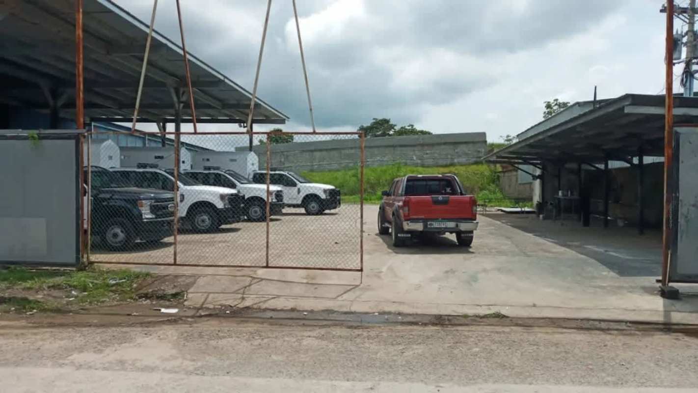 Secured parking area on large lot with shed structure in Las Mañanitas Panama for rent