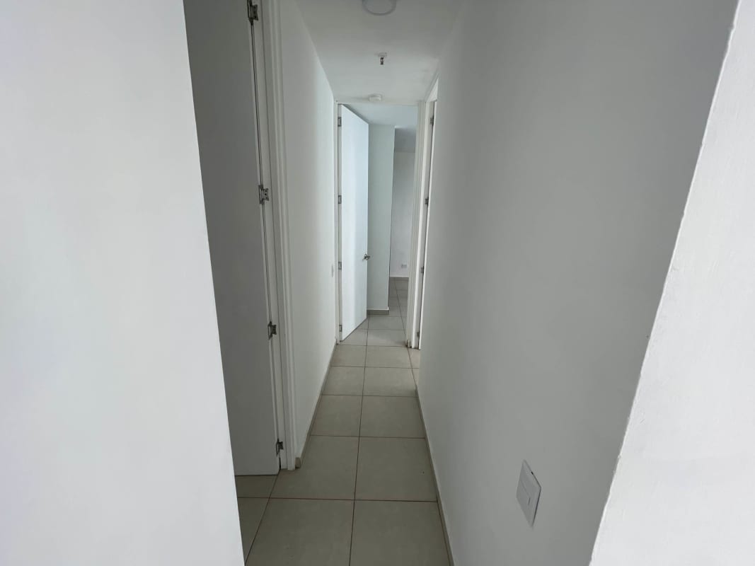 Modern 2BR Apartment in PH Alsacia Condado del Rey