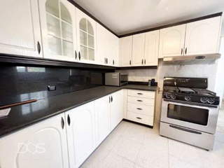 Apartment for Sale in Bella Vista - 4 bedrooms