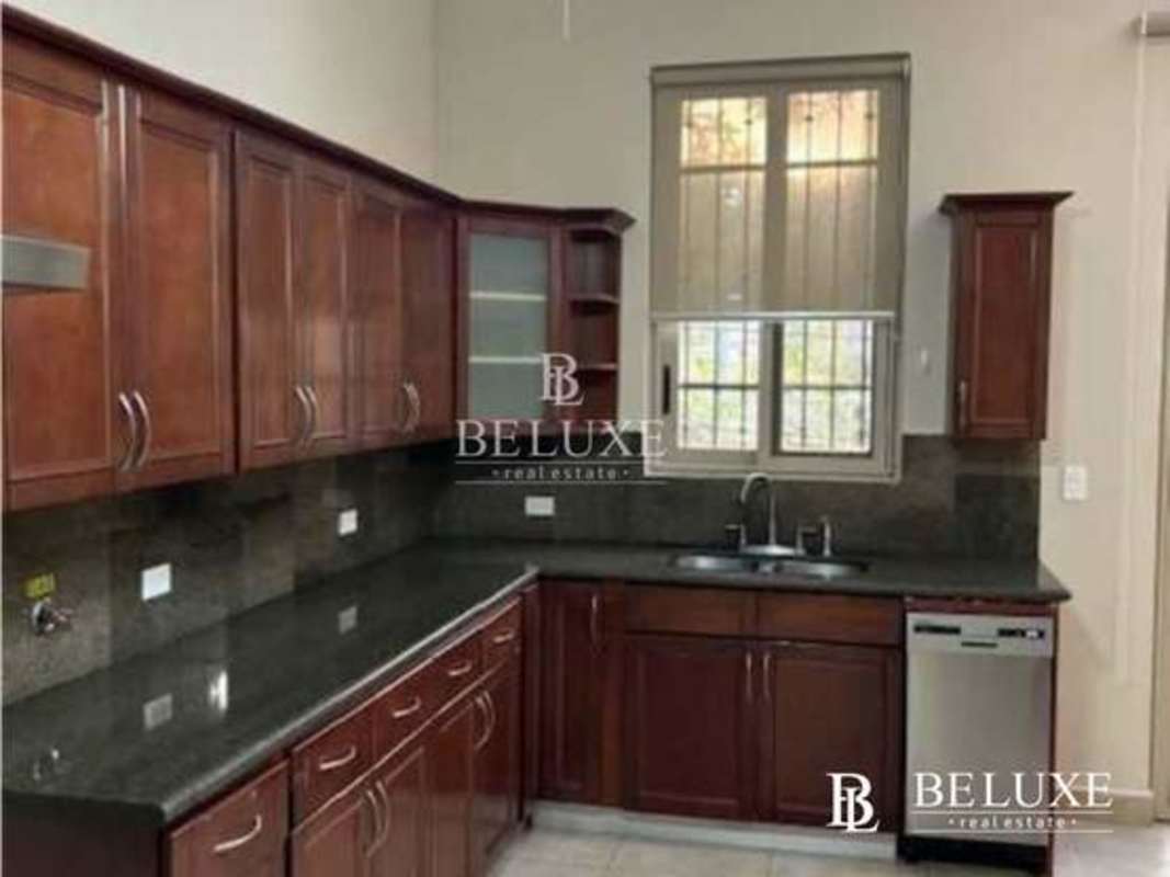 Bedroom with sliding glass door balcony AC split Embassy Gardens Clayton Panama