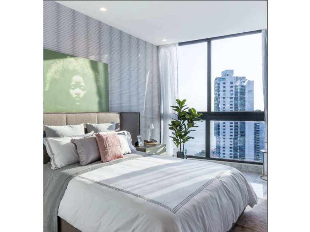 Private balcony with panoramic ocean and skyline views in PH Ocean Front Punta Paitilla Panama City