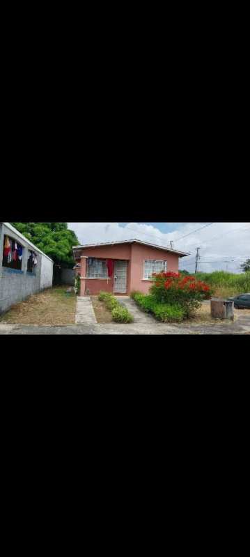 Living and dining room with natural light, tiled floor for sale Pacora Panama