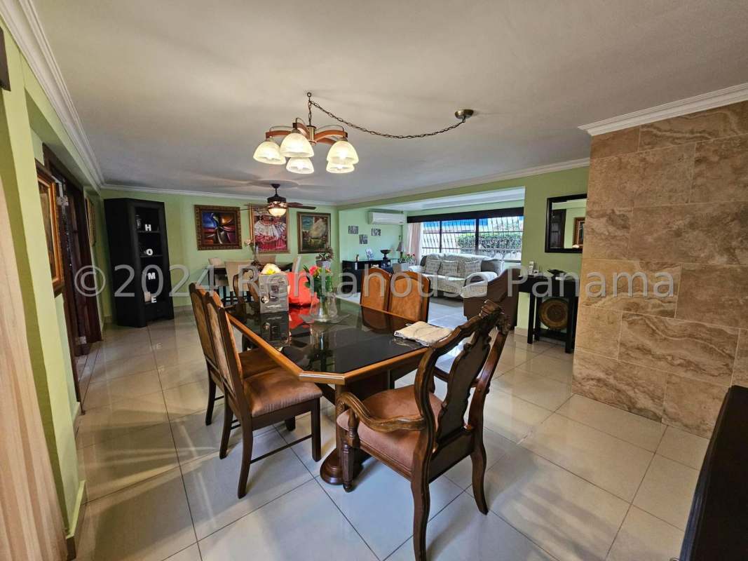 Small secure backyard with garden space patio wall fencing Altos del Golf Panama