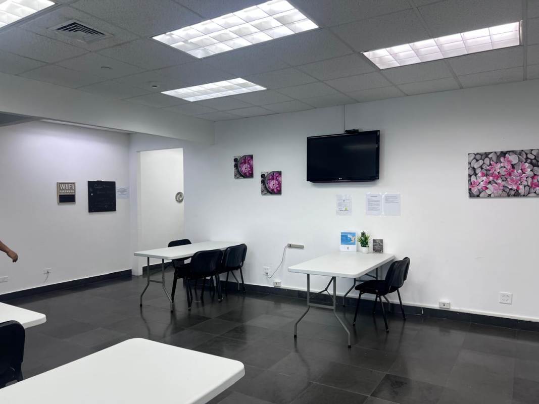 Spacious open-plan office area with skyline views in PH Global Bank Tower on Calle 50 Panama