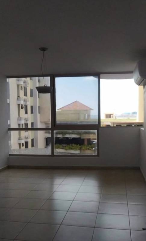 Spacious living room, tiled floors, large windows in PH San Francisco Bay Panama