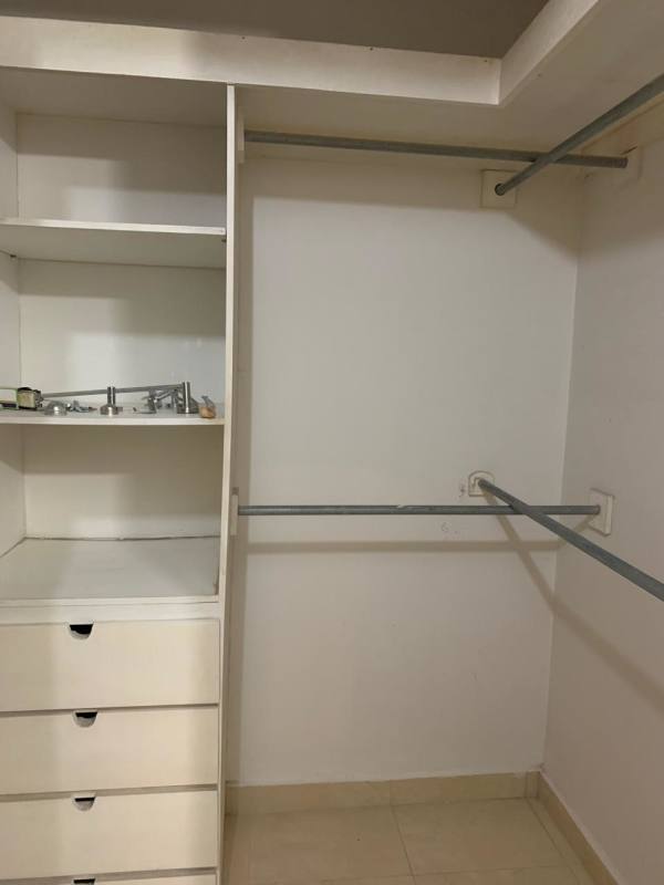 Traditional two-story house with covered parking in Villa Zaita Panama