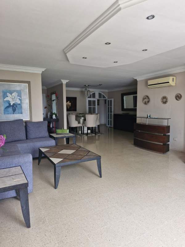 Additional living space with skyline views PH Marsella Marbella