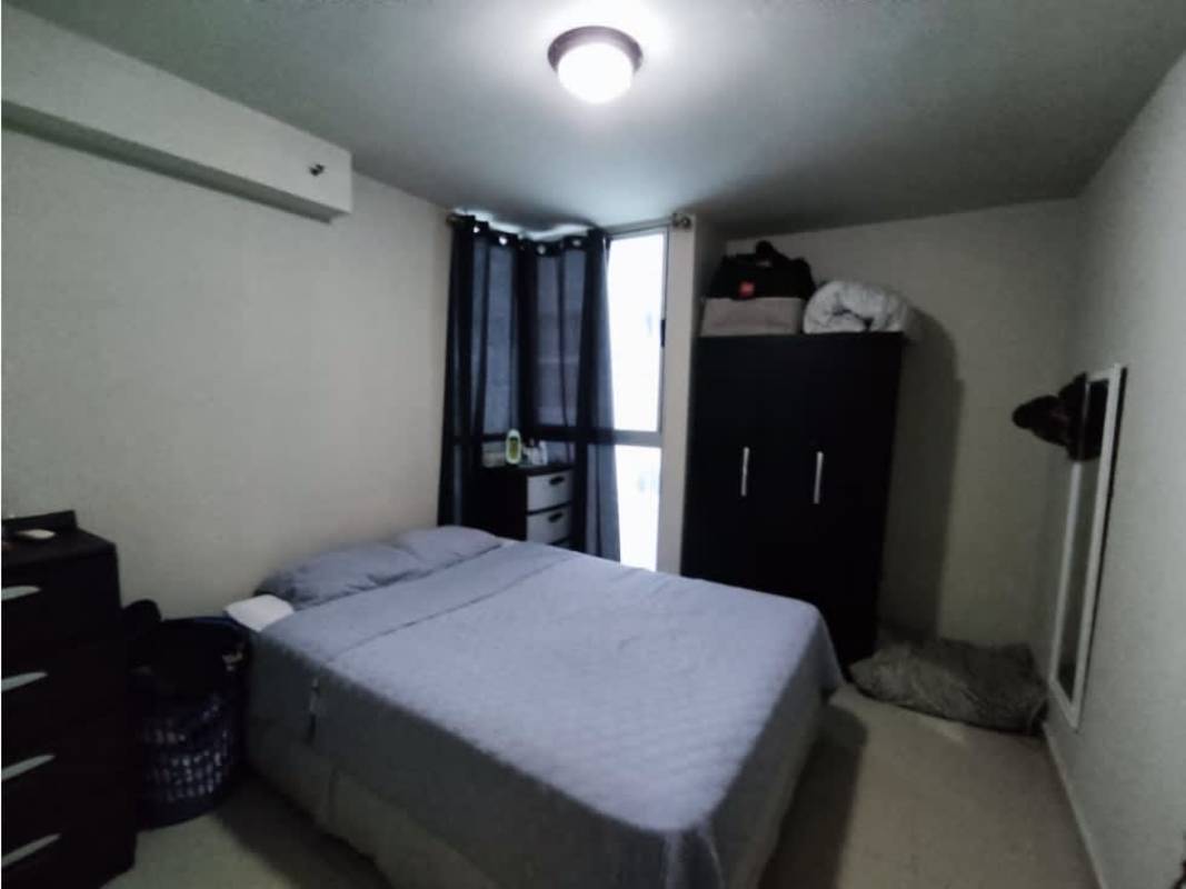 Furnished second bedroom with closet and AC at PH Residencias del Sol San Francisco