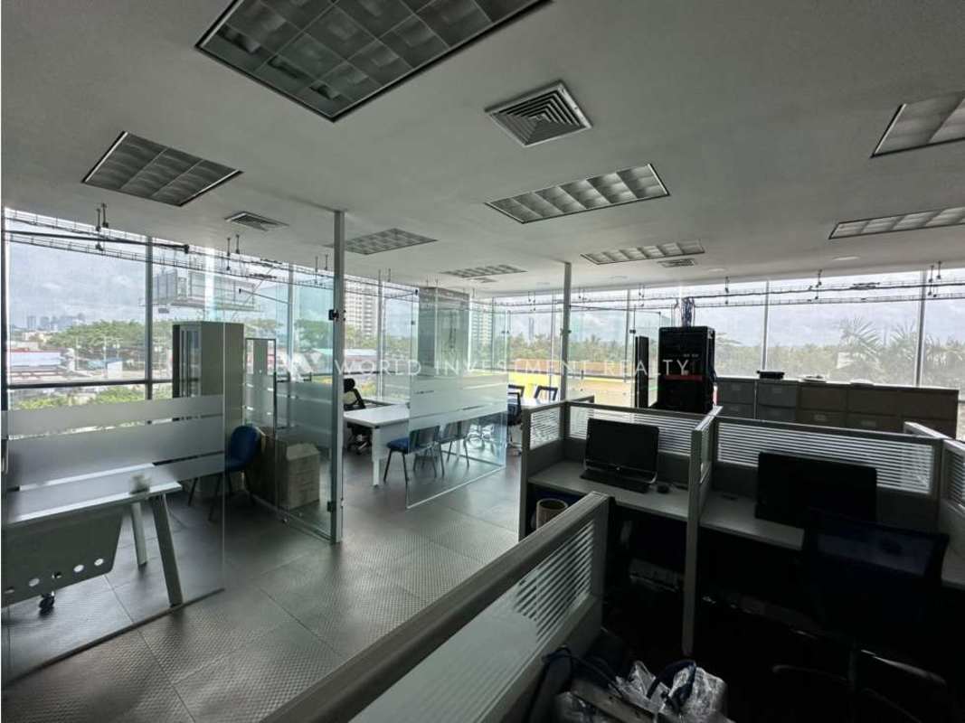 Private glass wall office with city skyline view in PH Ocean Business Plaza Costa del Este