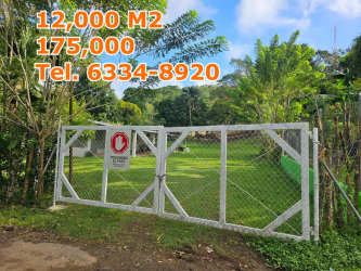 Gate and fencing on large rural lot near Capira for sale Panama