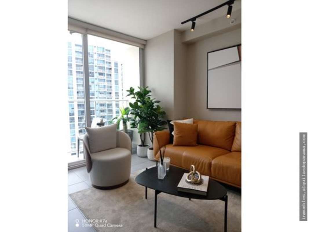 Modern indoor mini spa with jacuzzi tub and ambient lighting at PH Park Square Panama City