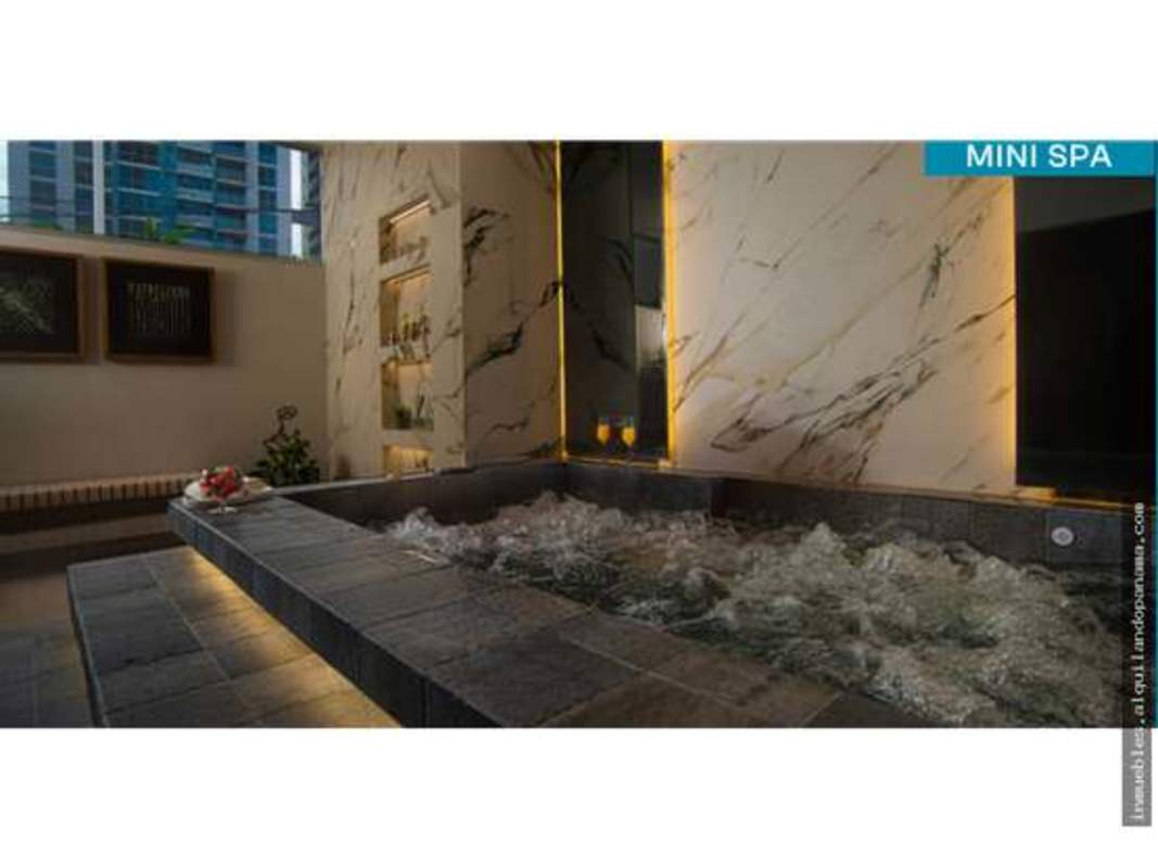 Luxury mini jacuzzi spa in PH Park Square apartment complex Panama City