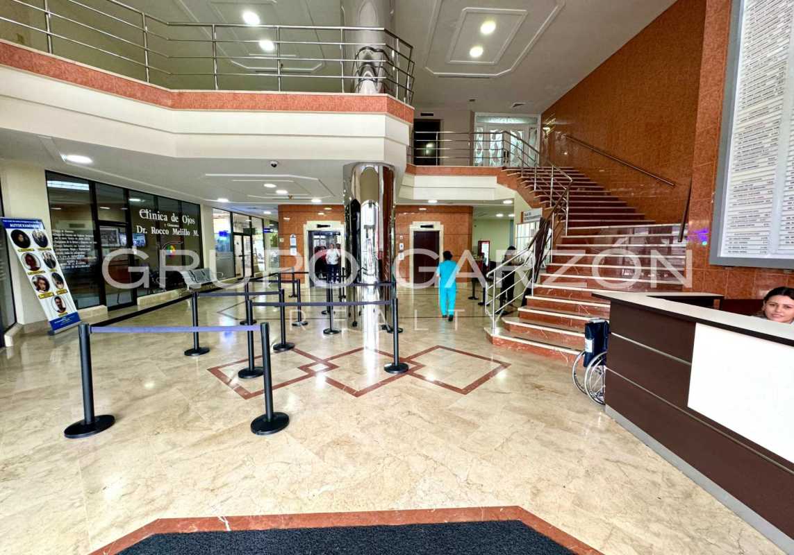 Private office space with window view in San Fernando Hospital Tower Panama