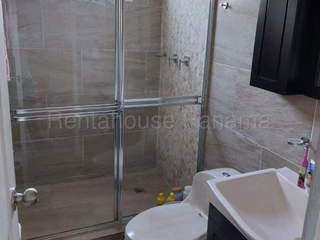 House for Sale in Rufina Alfaro - 3 bedrooms