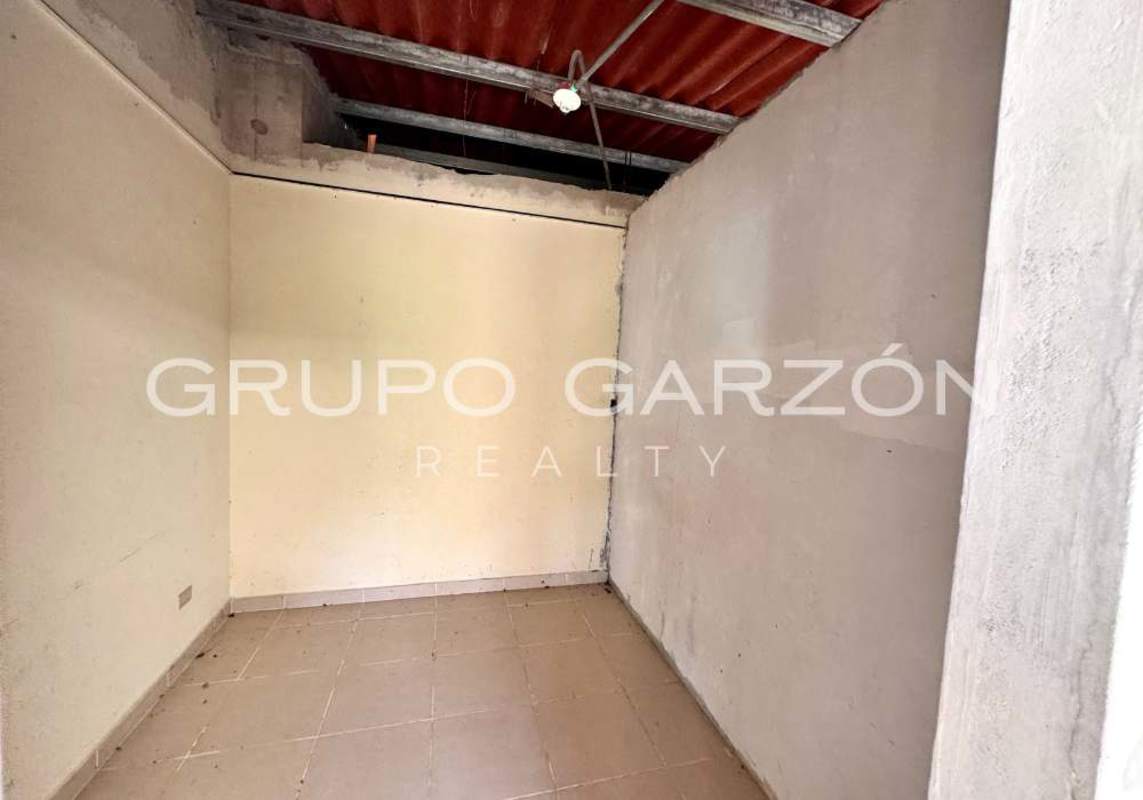 Green park with playground inside gated community PH Brisas del Lago Las Cumbres