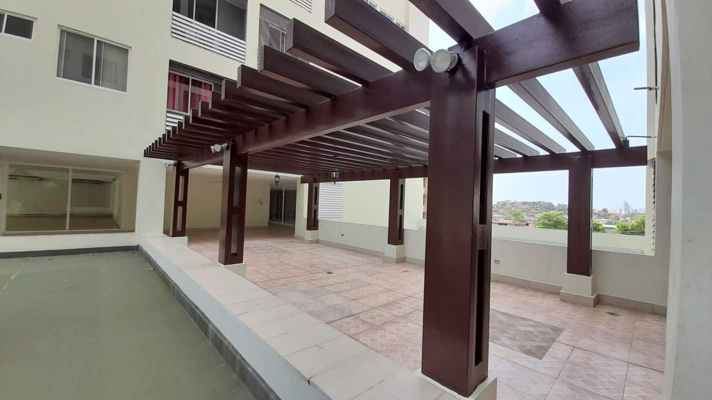 Terrace with wooden pergola lounge at PH Met View Towers in El Dorado Panama